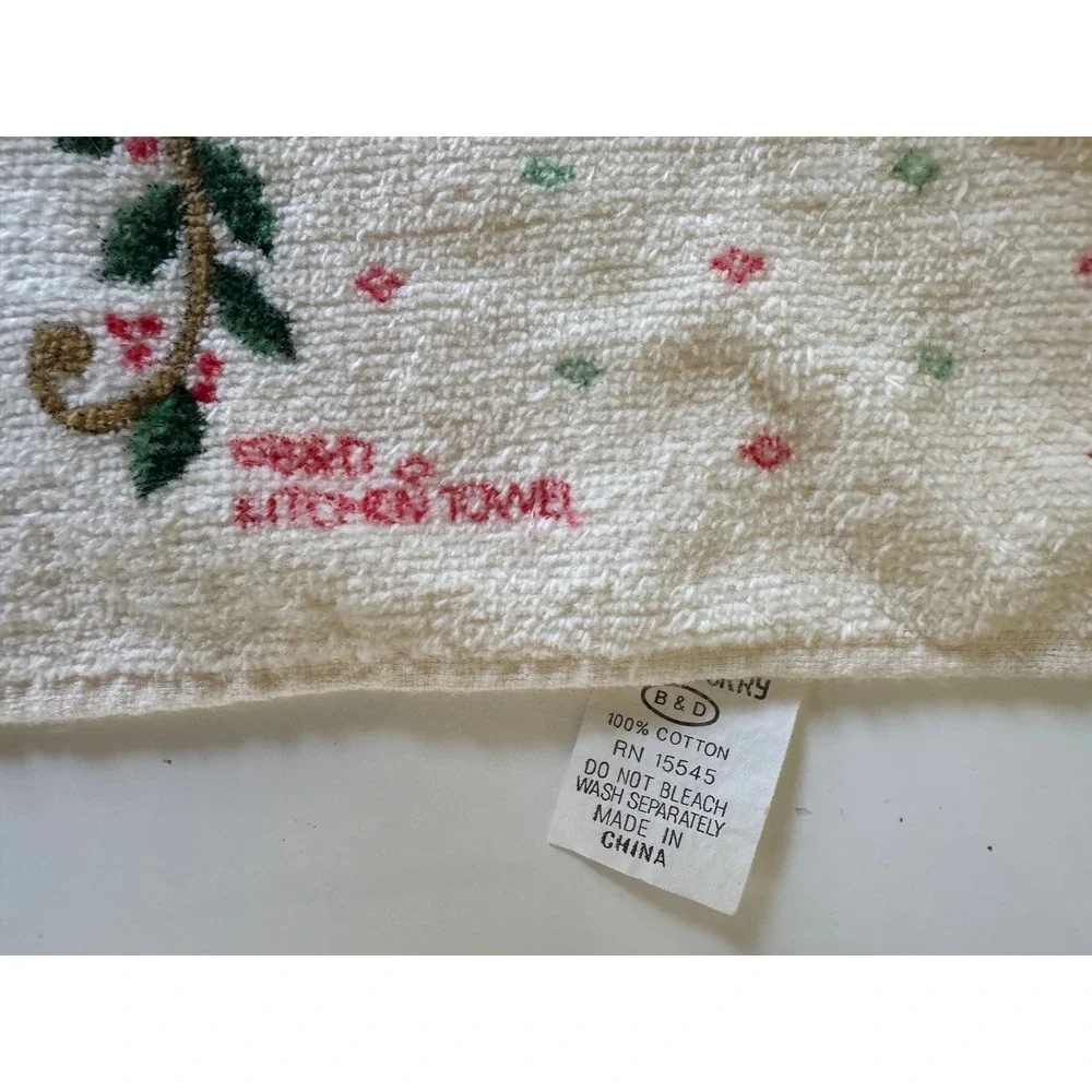 Vintage Christmas Hand Towel Set 3pc Kmart North Pole Poinsettia Crochet Hanging